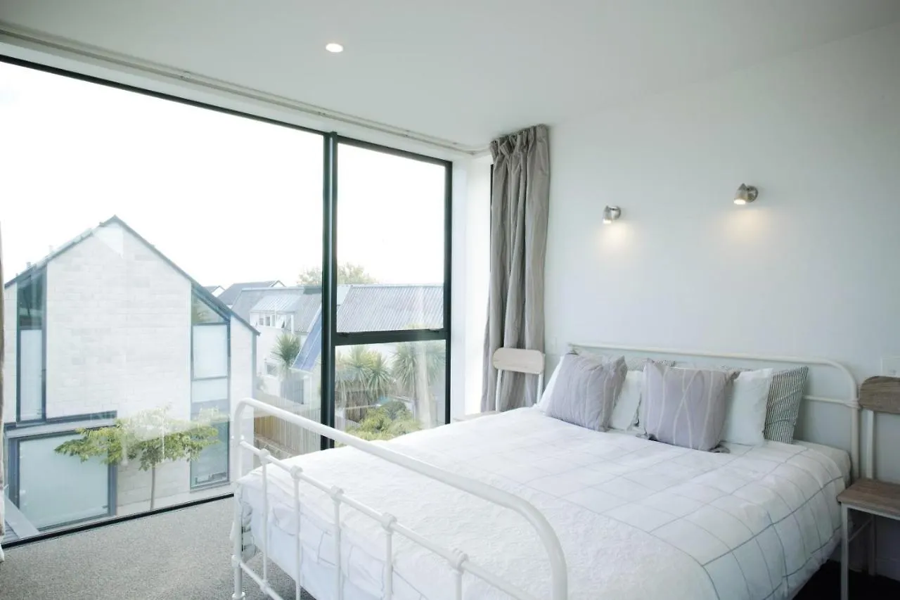 Kilmore Apartment - Christchurch Holiday Homes New Zealand