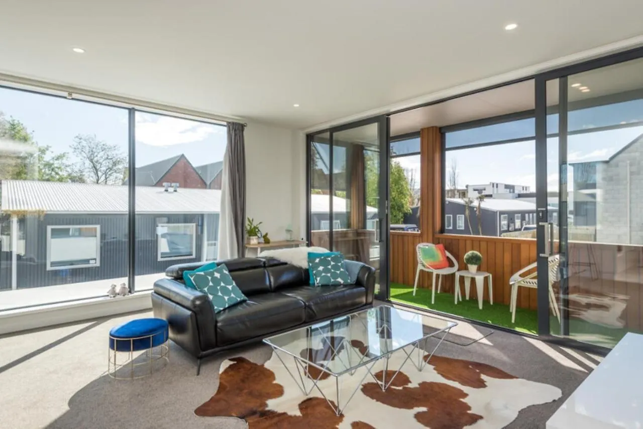 Kilmore Apartment - Christchurch Holiday Homes