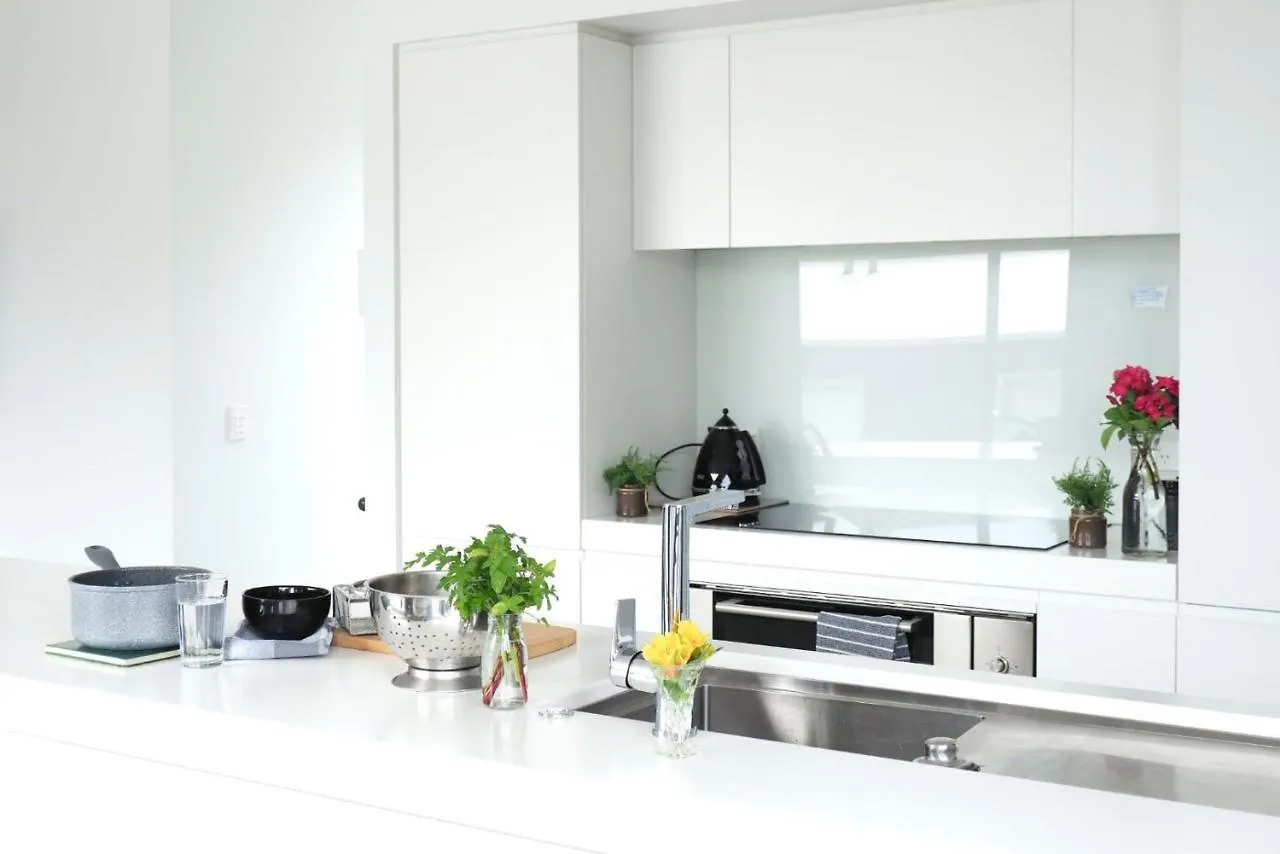 Kilmore Apartment - Christchurch Holiday Homes