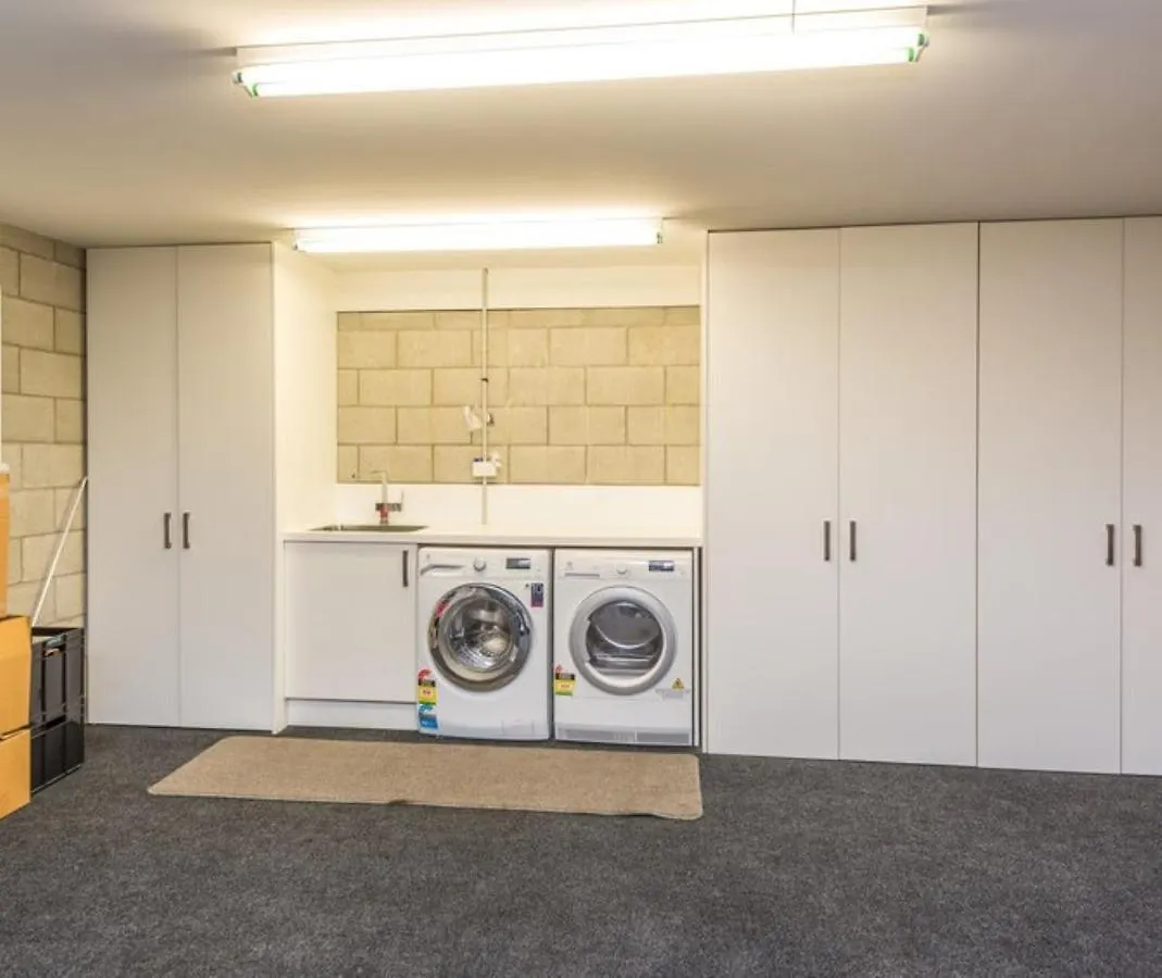 Kilmore Apartment - Christchurch Holiday Homes